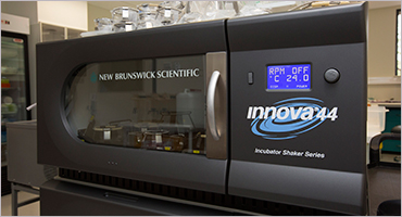Innova 43 stackable incubator shakers